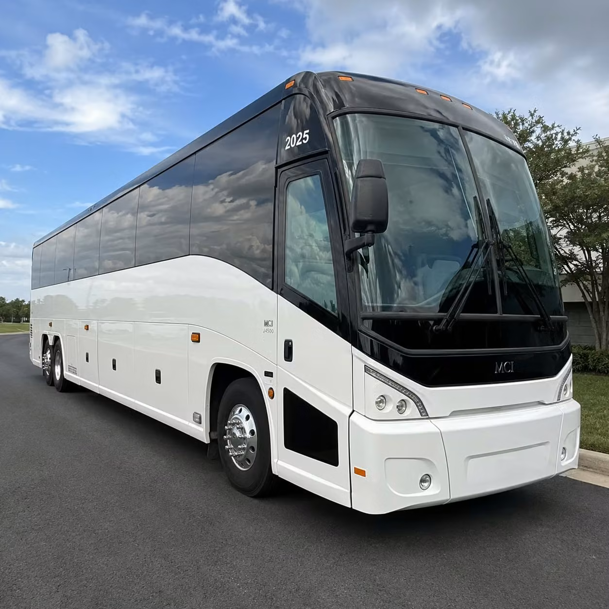 antioch employee shuttle services that keep your team moving